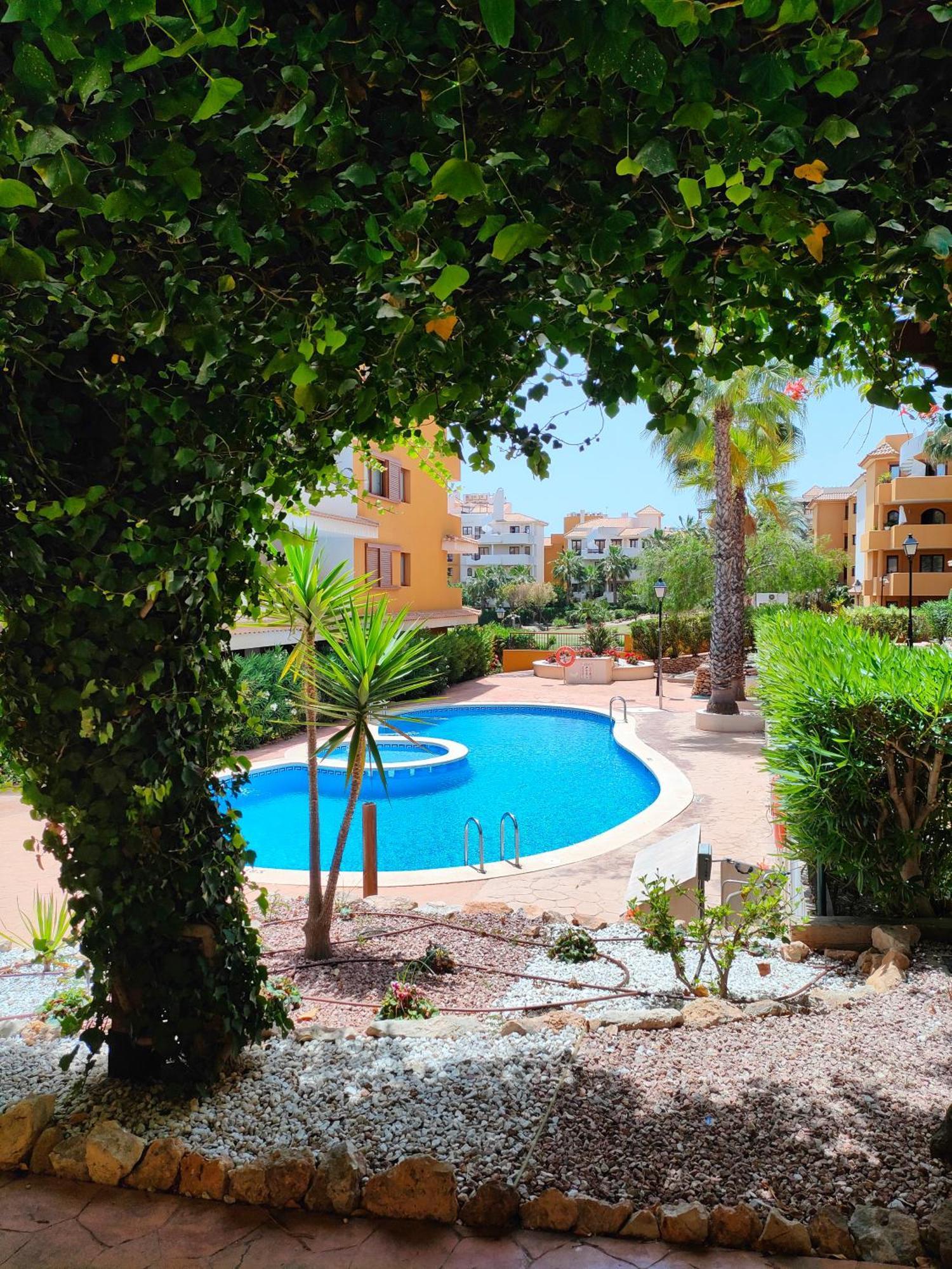 La Entrada Beach Club 托雷维耶哈 外观 照片